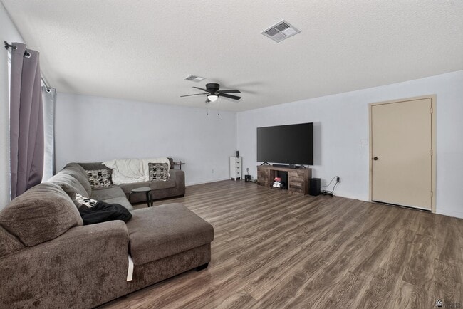 Building Photo - 4330 S Desert Willow Wy