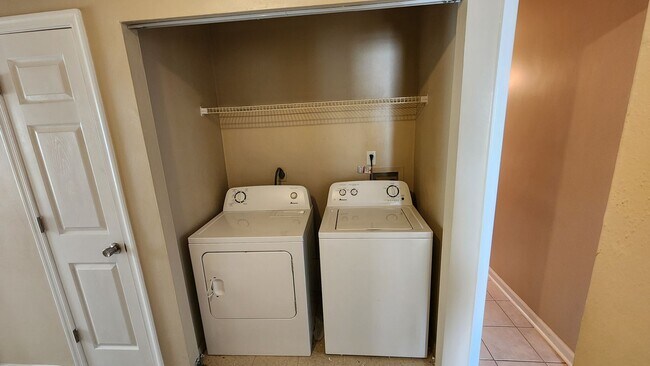 Building Photo - Rosemont Forest