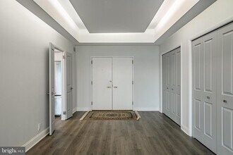 Building Photo - 21510 Valley Forge Cir