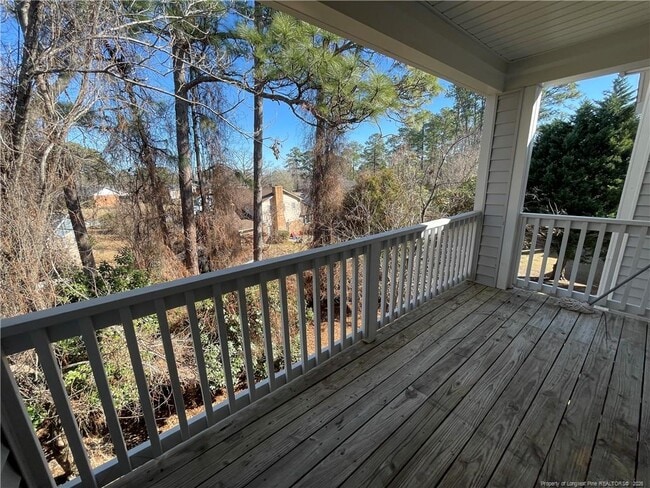 Building Photo - 267 Waterdown Dr