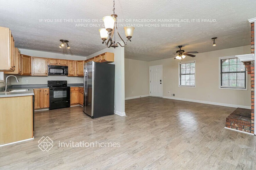 Building Photo - 3699 Ashley Woods Dr