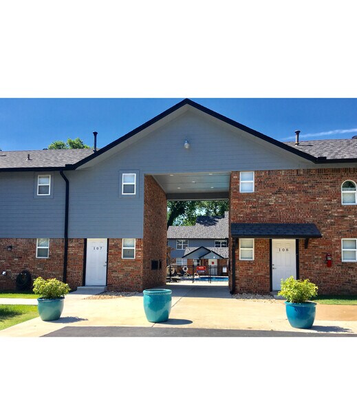 The Boulevard 240 E 15th St Edmond OK 73013 Apartment Finder