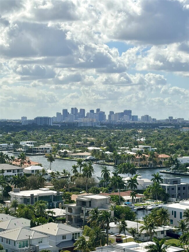 Building Photo - 2701 N Ocean Blvd