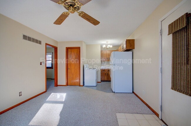 Building Photo - 634 Hays