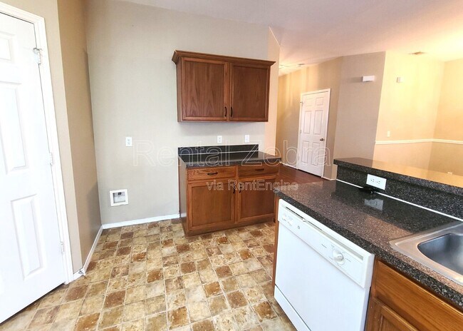 Building Photo - 8612 Orleans Ln