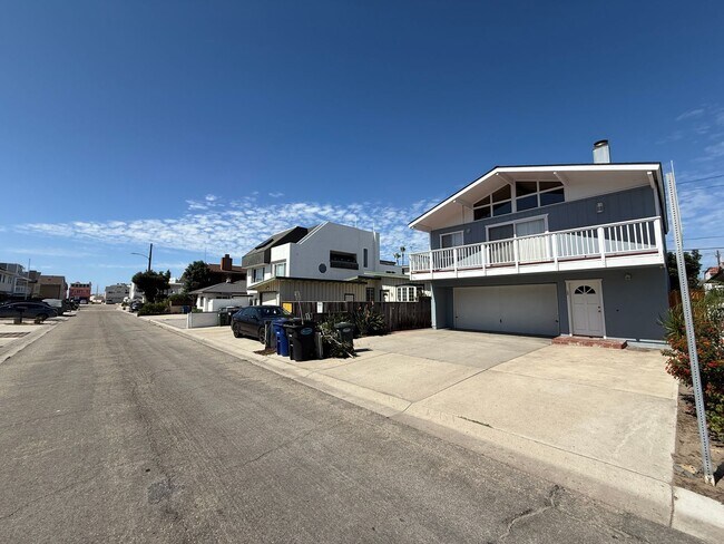 Building Photo - Beachside Living at Silver Strand