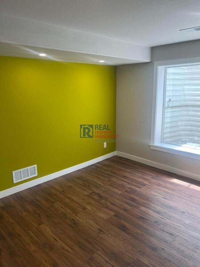 Building Photo - 4103 Frederick Cir