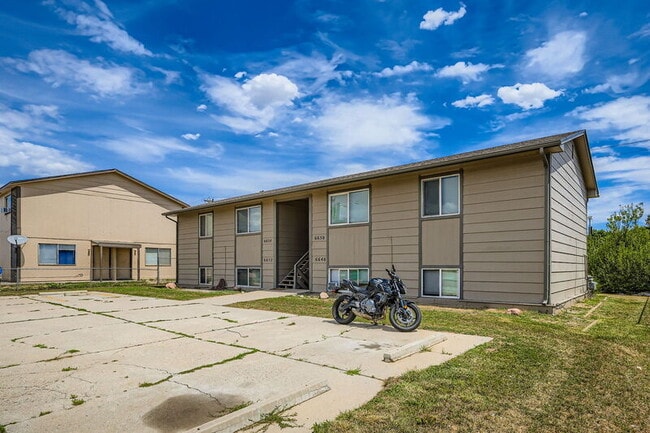 Building Photo - 6654 Provincial Dr