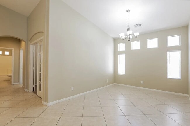 Building Photo - 2126 Paganini Ave