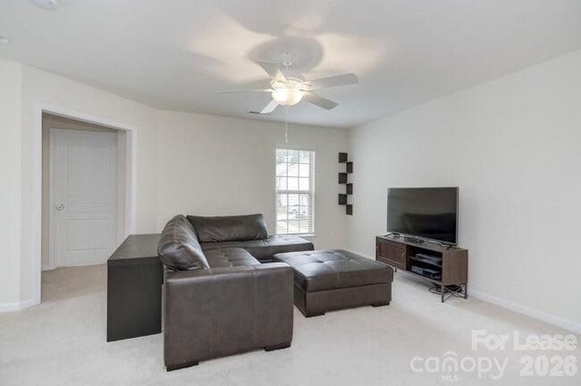 Building Photo - 223 Quail Crossing