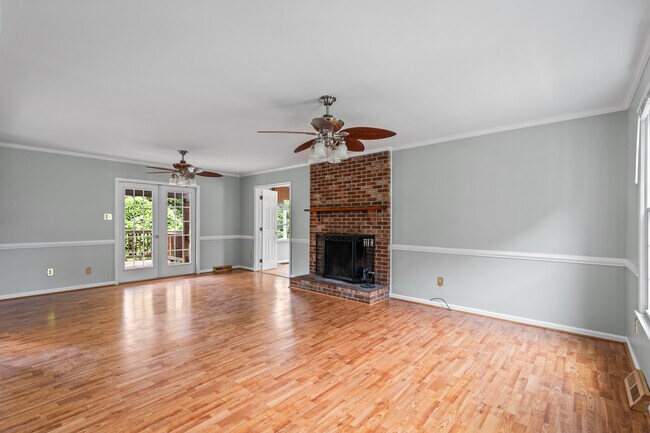 Building Photo - 1114 Collingwood Dr