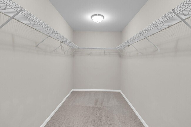 Building Photo - 1624 Shady Pine Rd