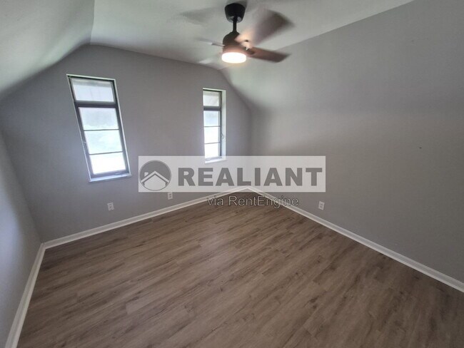 Building Photo - 501 Hallam Ave