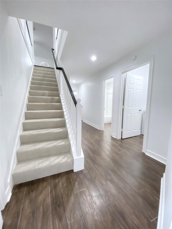 Building Photo - 1405 Prospect St