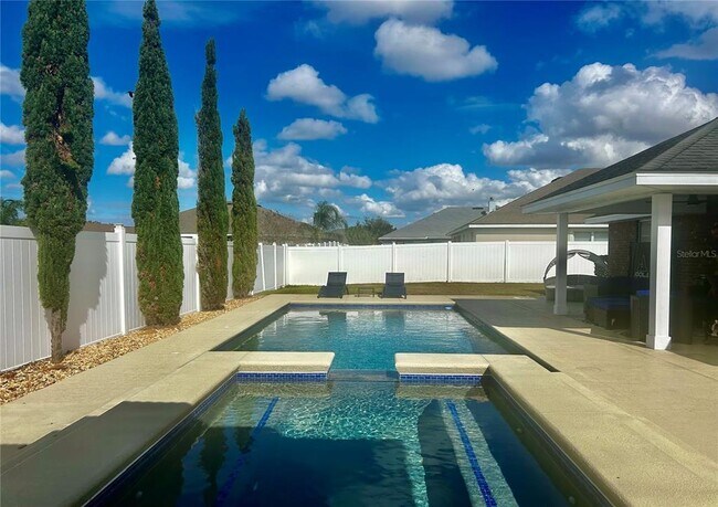 Building Photo - 6248 SW 48th Ave