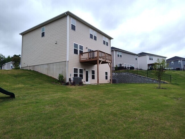Building Photo - 5 BD/3.5 BA House in Shepherds Landing!