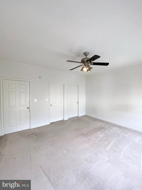 Building Photo - 2663 Manhattan Pl