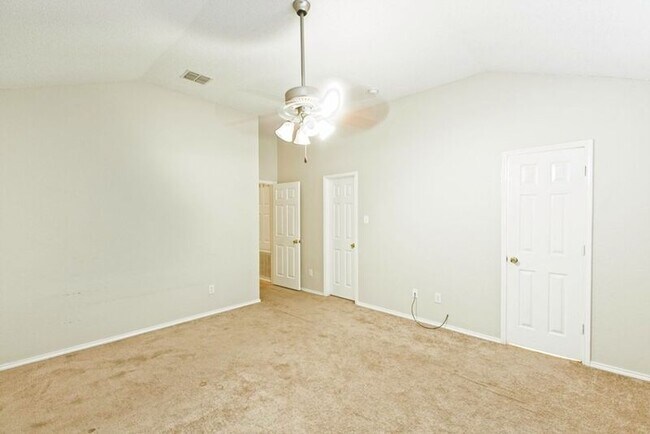 Building Photo - 1118 Water Oak Way