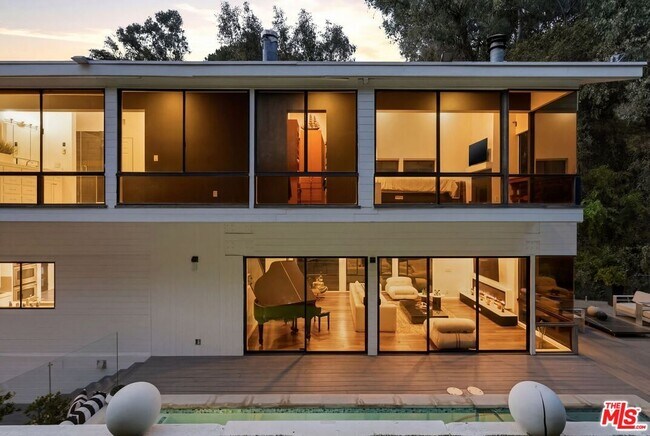 Building Photo - 2350 Benedict Canyon Drive