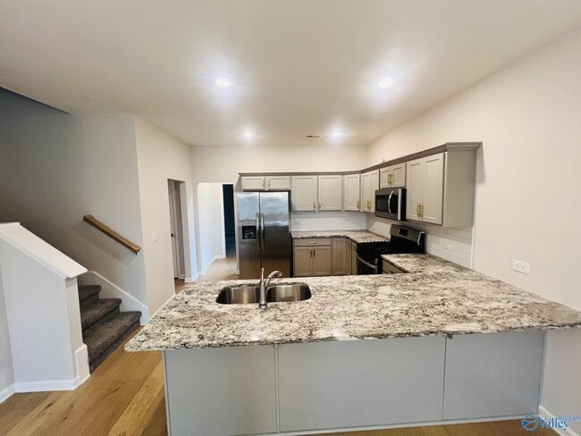 Building Photo - 16423 Demi Dr