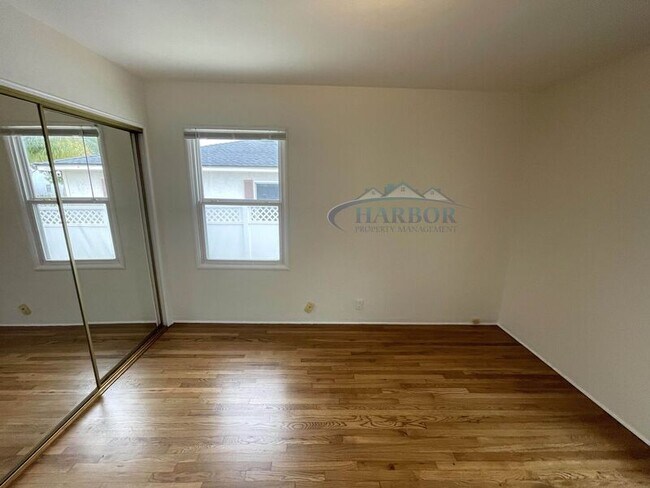 Building Photo - 3706 S Emily St