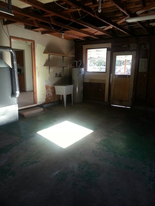 Building Photo - Available Now! 3 bedroom ~ 1.5 Bathroom House Centrally Located in Corvallis