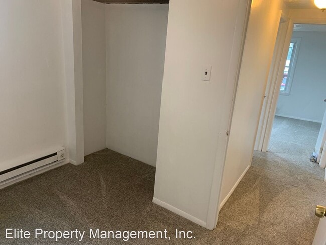 Building Photo - 2 br, 1 bath House - 12 N. Main St., Apt. D