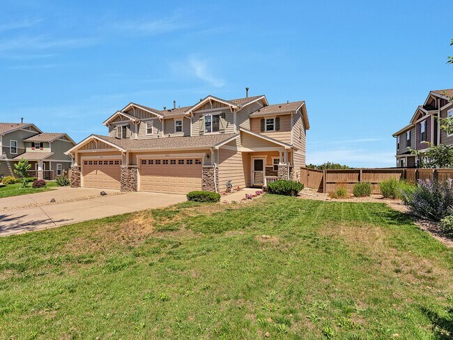 Primary Photo - Spacious 3 Bedroom 2 1/2 Bath in Castle Rock!