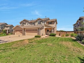 Building Photo - Spacious 3 Bedroom 2 1/2 Bath in Castle Rock!