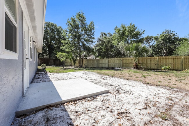 Building Photo - 701 Redondo Dr