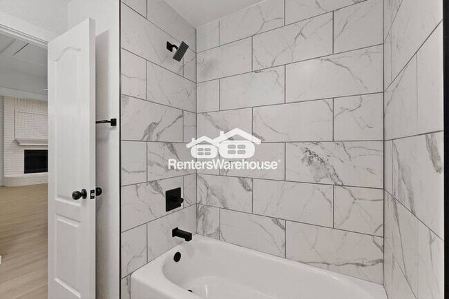 Building Photo - Completely Refreshed NRH Home Move IN Ready.