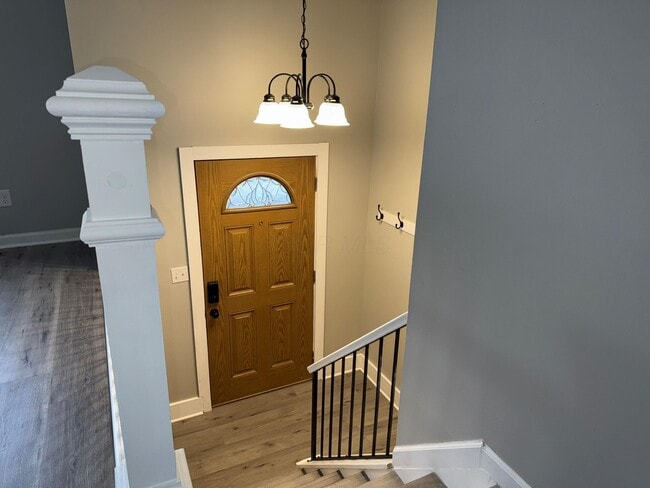 Building Photo - 1177 Hilton Dr