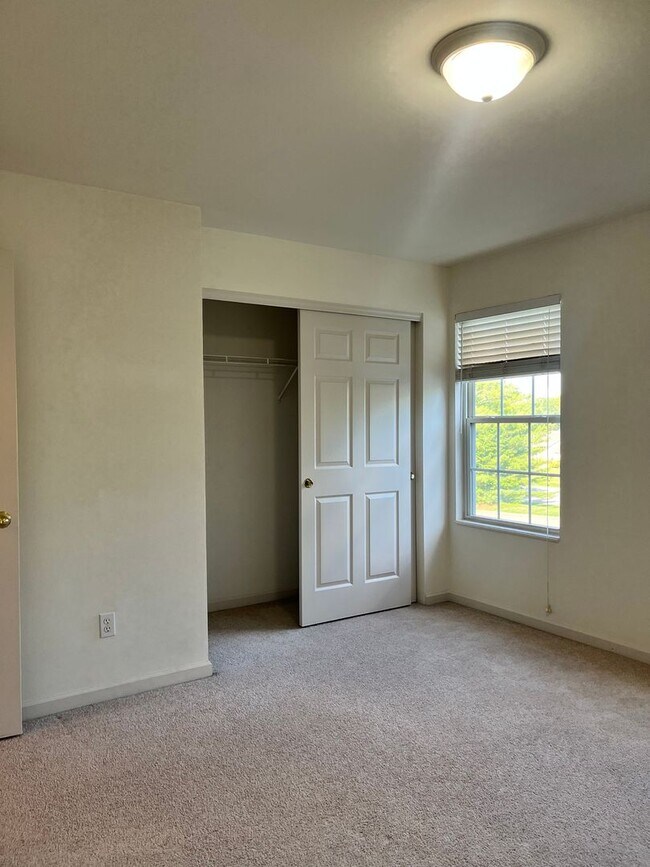 Building Photo - 55 Monterey Cypress Dr