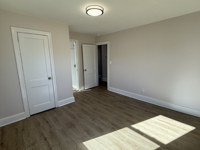 Building Photo - 520 Delaware Ave