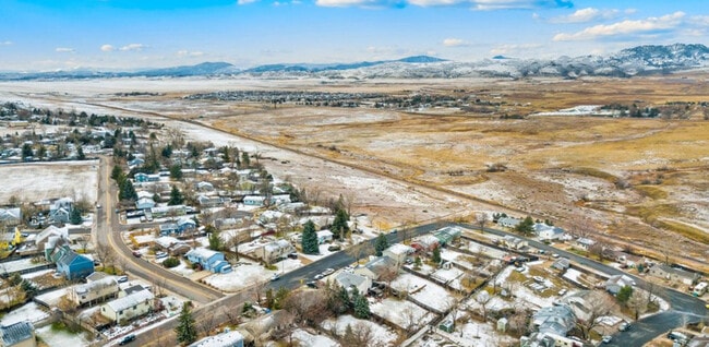 Building Photo - 417 Skyway Dr