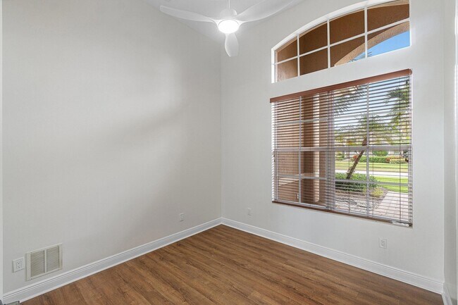 Building Photo - 6641 Conch Ct