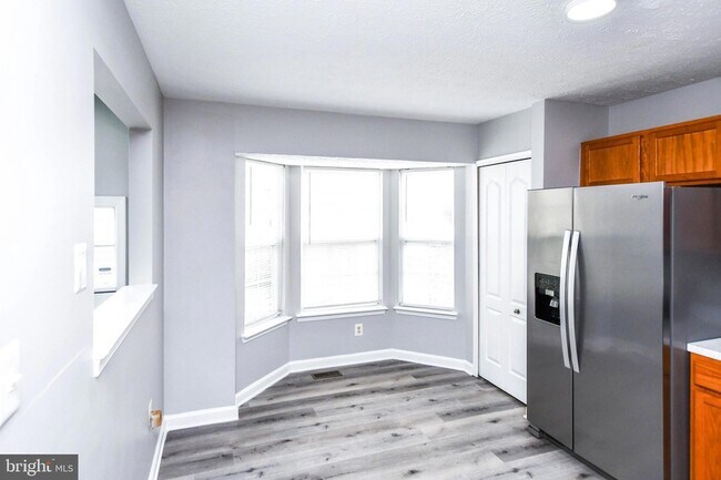 Building Photo - 9815 Berrywood Ct