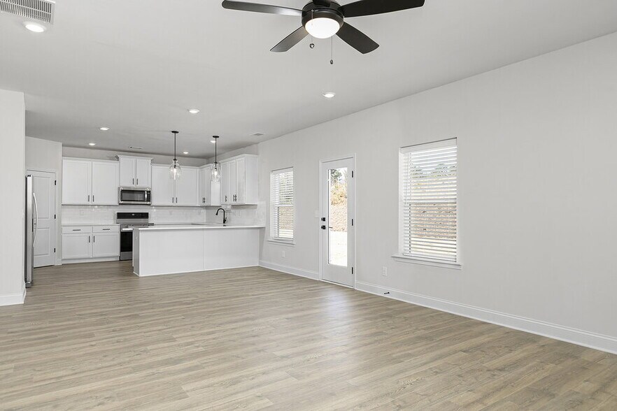 Building Photo - 37 Cantrell Wy