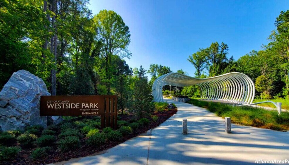 2 miles From Atlanta’s biggest park - 2643 Creekside Dr NW
