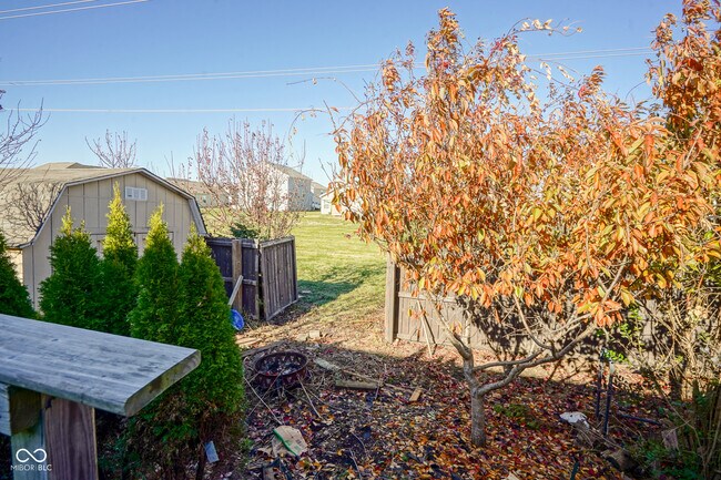 Building Photo - 5764 Bluff View Ln