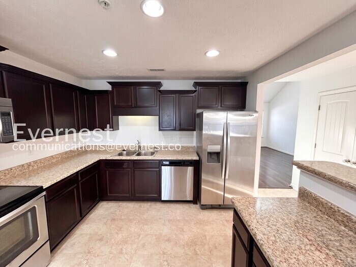 Building Photo - 4014 Rhythm Dr