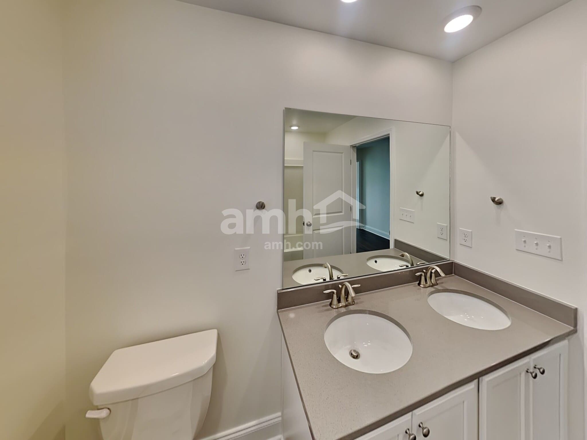 Building Photo - 114 Marin Dr