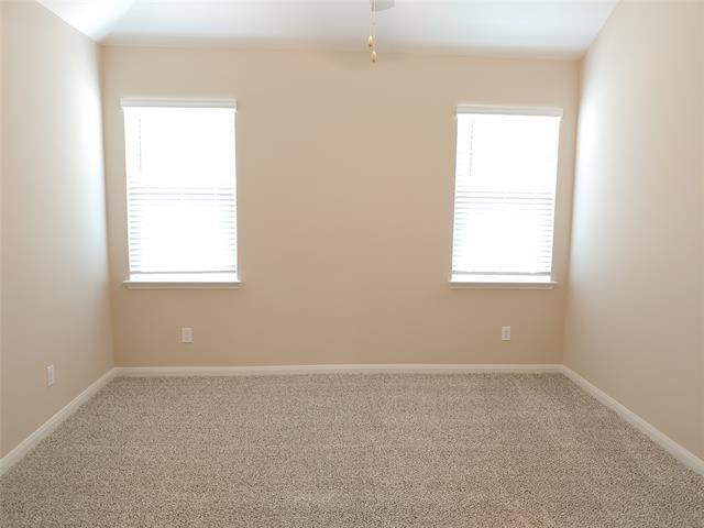 Building Photo - 280 Moonstone Way