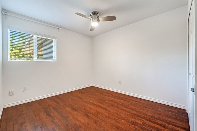 Building Photo - 10630 Olympia Dr