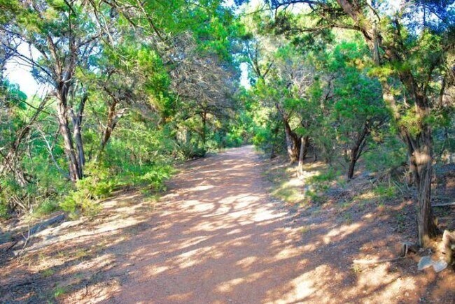 Building Photo - 7505 Roaring Springs Dr