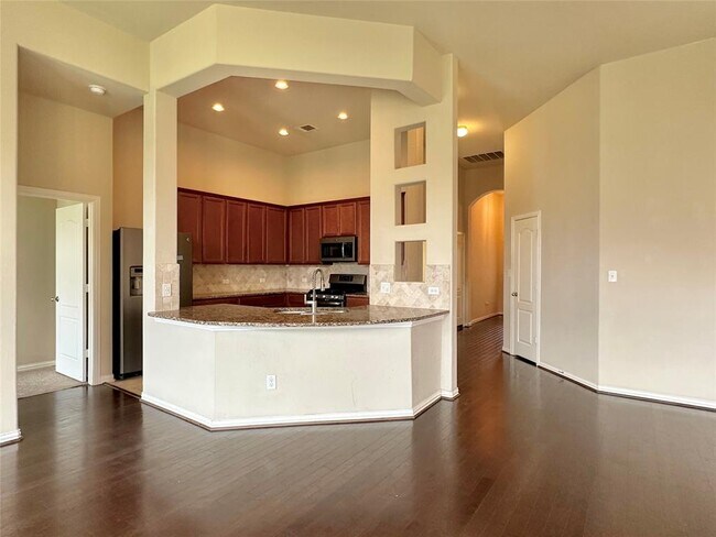 Building Photo - 8250 Arezzo Dr