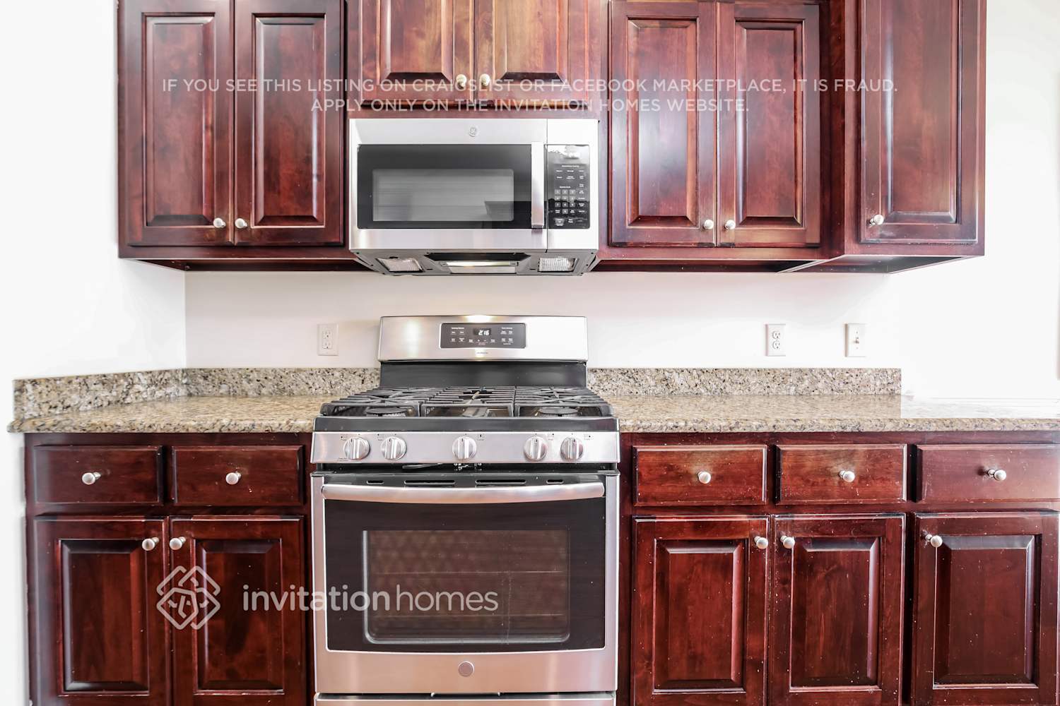 Building Photo - 15 Sun Tree Ln