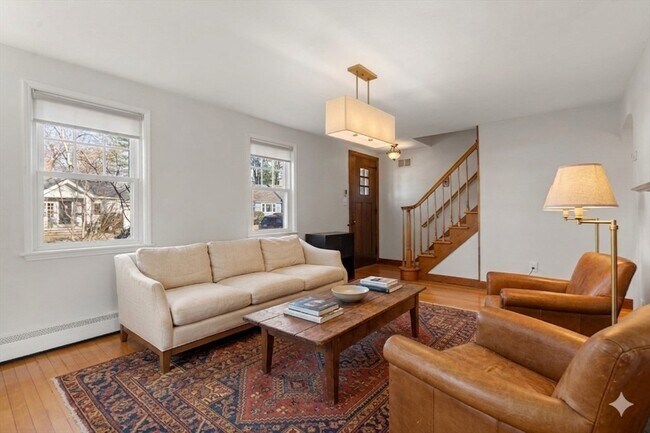 Building Photo - 22 Munroe Rd