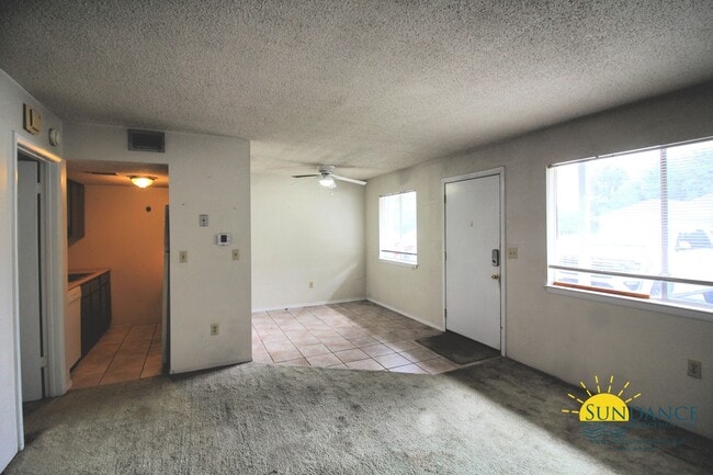 Building Photo - Great 1 Bedroom Unit in Niceville