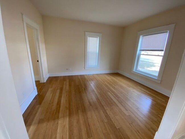 Building Photo - Beautiful Home In Berrien Springs